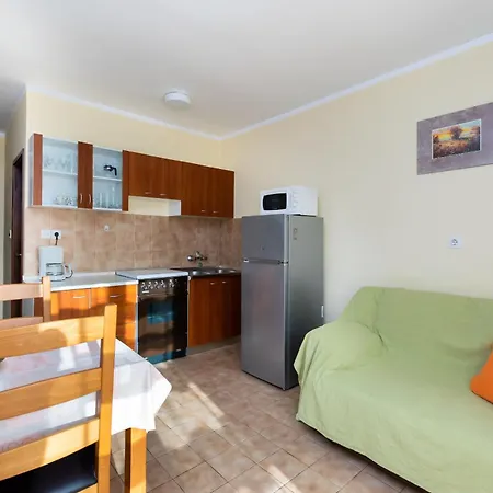 Apartman Dolores Palit
