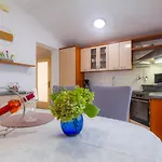 Apartment Frankica Palit