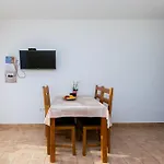 Apartment Frankica Palit
