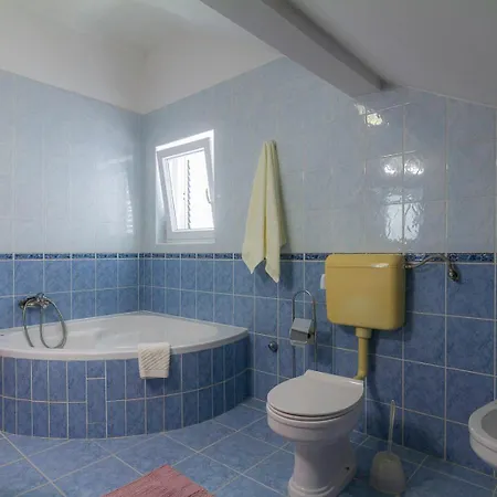 Dolores Appartement *