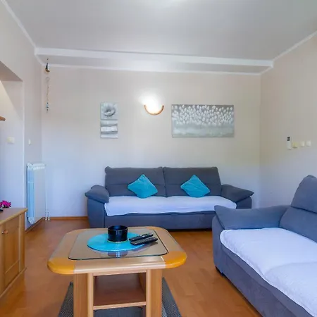 Appartement Dolores *