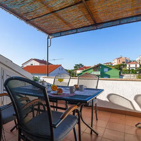 Dolores Appartement *